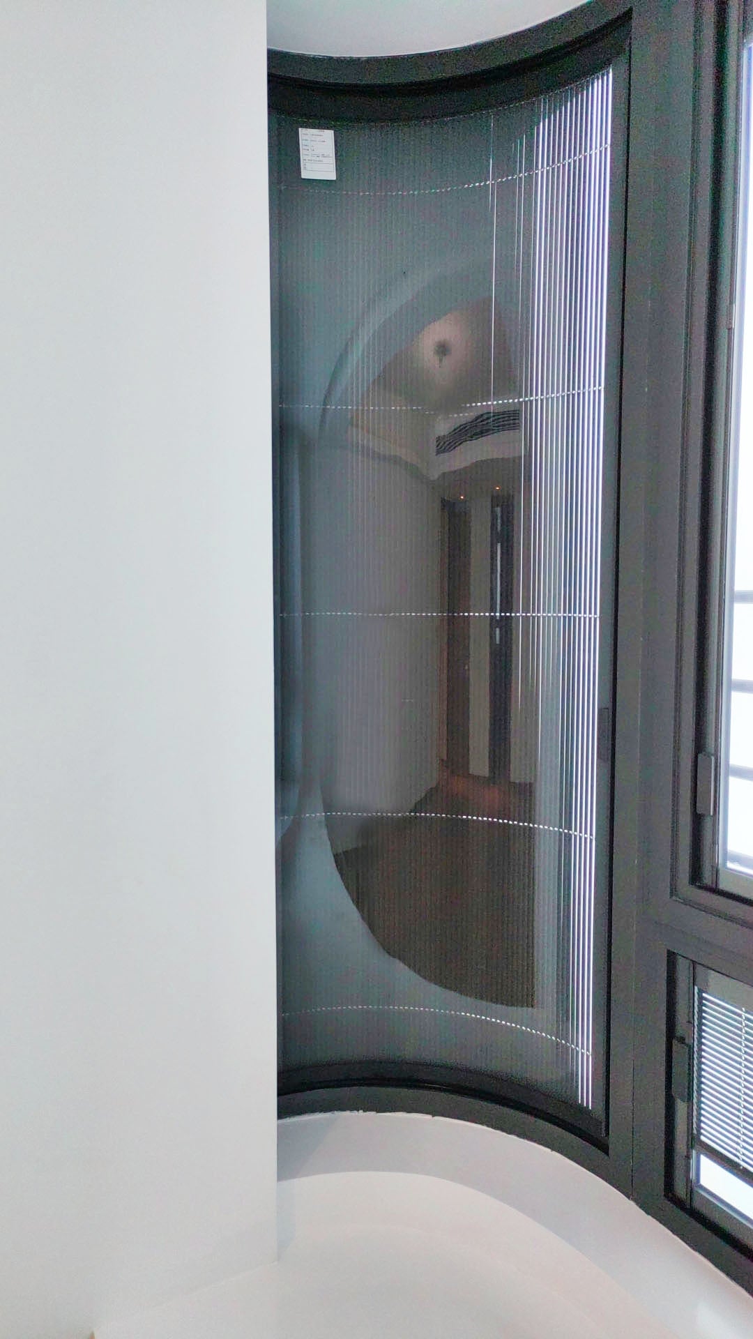 Hrdglass Bent Steel With Built-In Insulating Glass