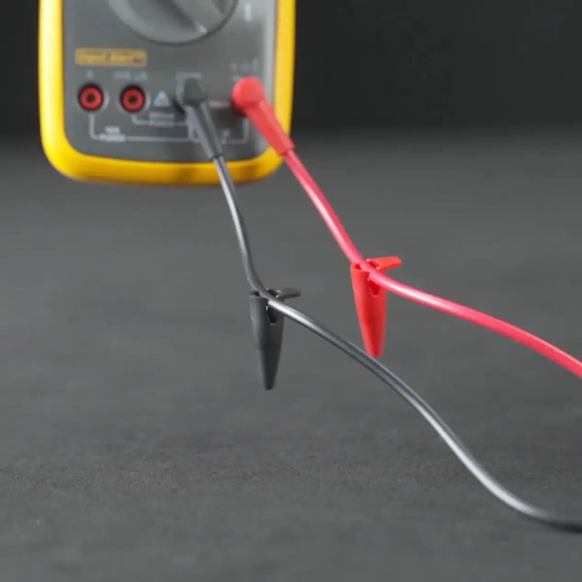 Domestic universal special tip test lead 