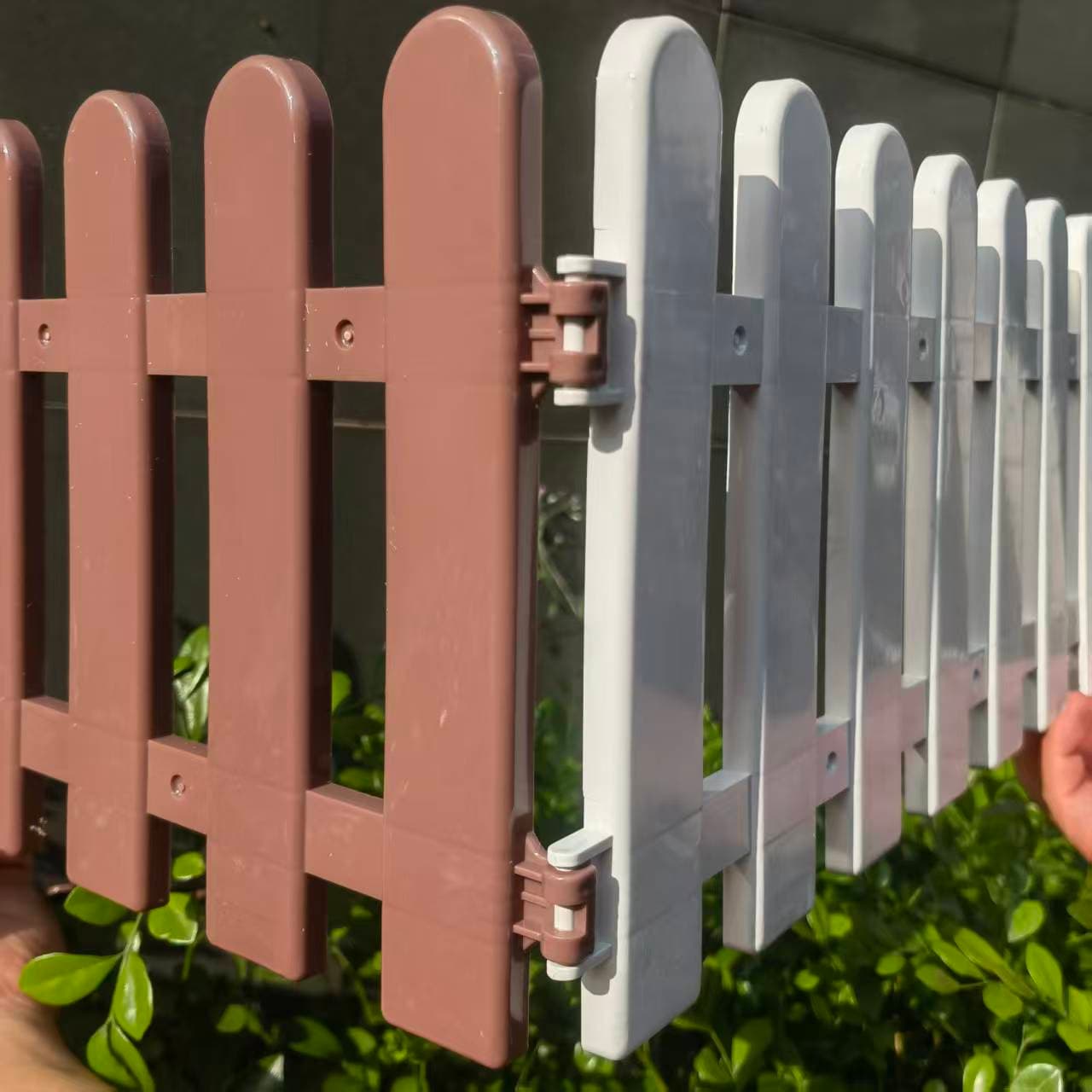 Round Top Plastic Garden Fence Panel